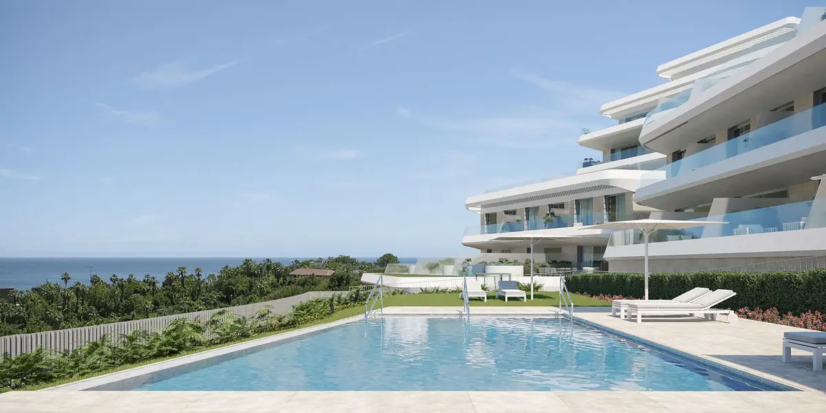 Middle Floor Apartment for sale in Estepona — photo 1