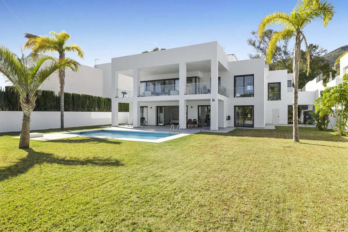 Detached Villa for sale in Torremuelle — photo 1
