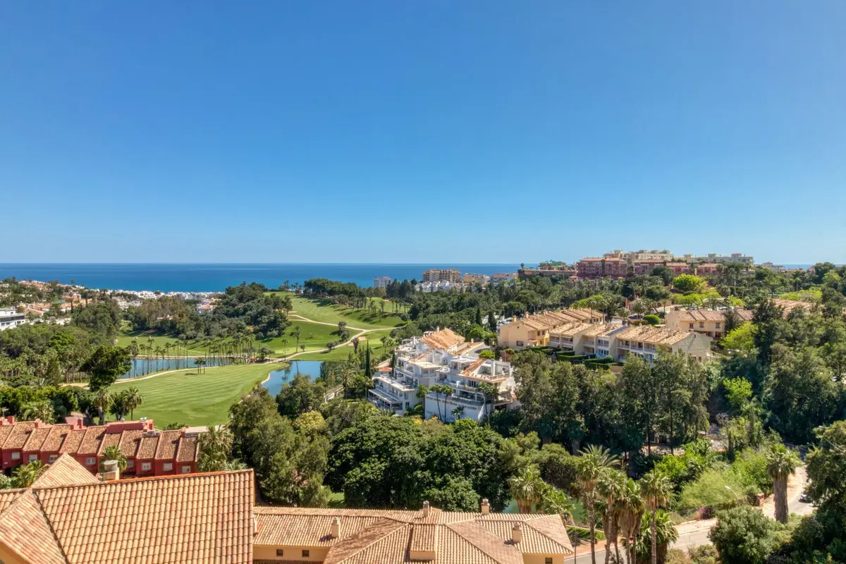 Penthouse for sale in Benalmadena — photo 1