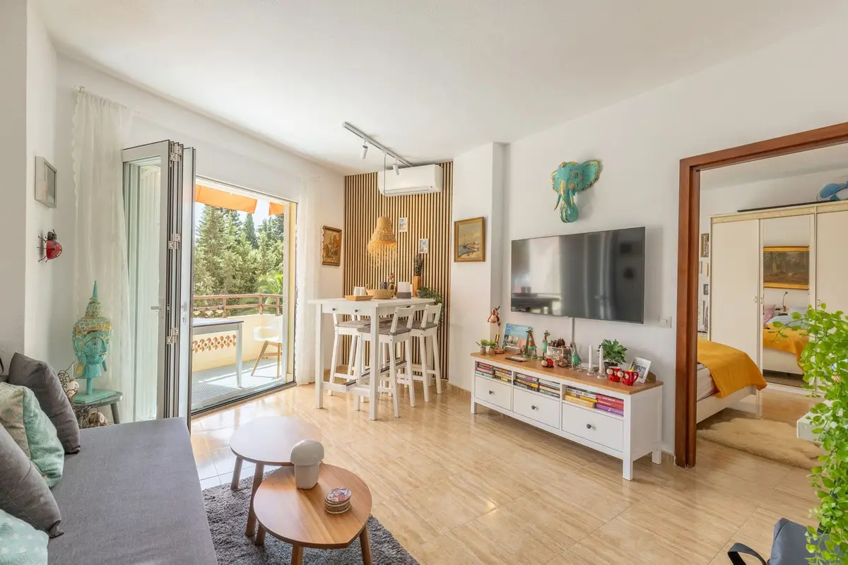 Middle Floor Apartment for sale in Torremolinos — photo 1