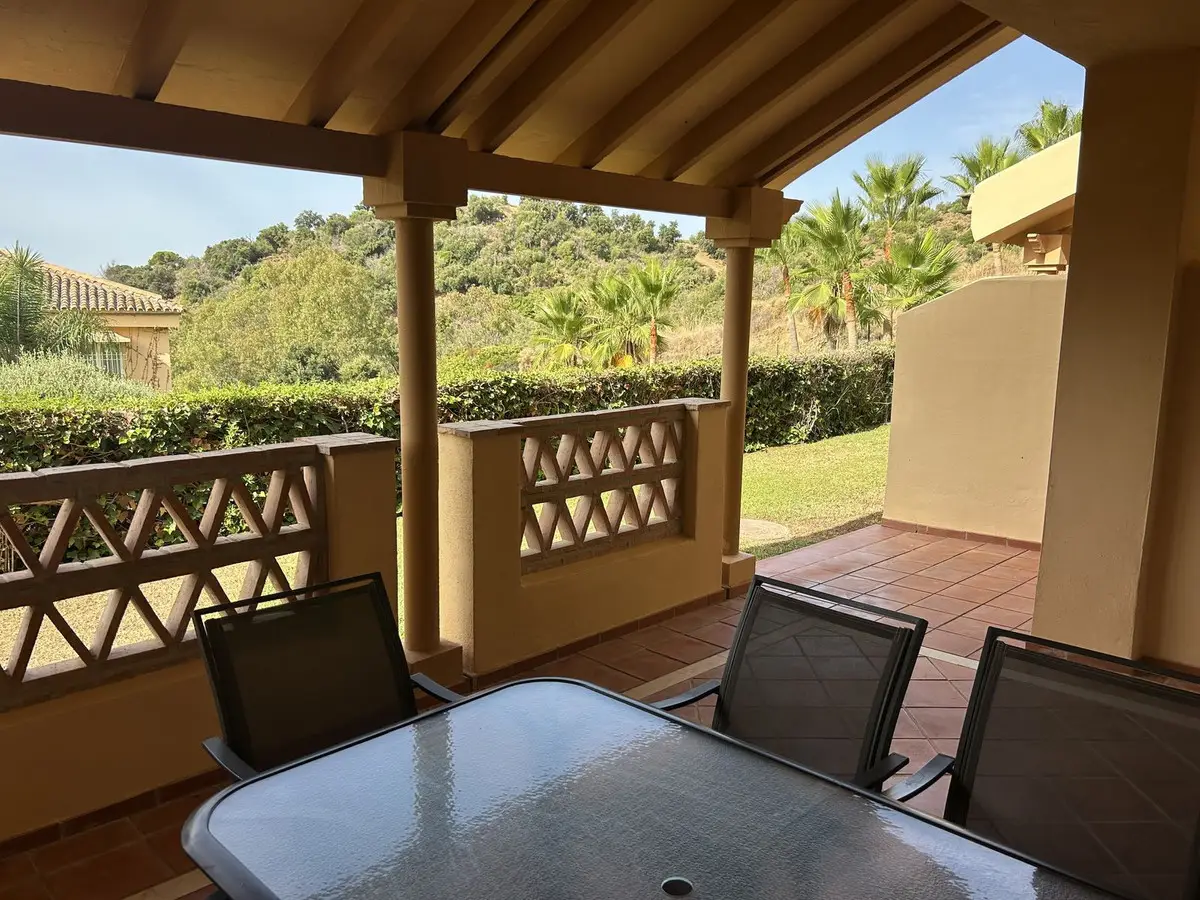 Ground Floor Apartment for sale in Elviria — photo 1