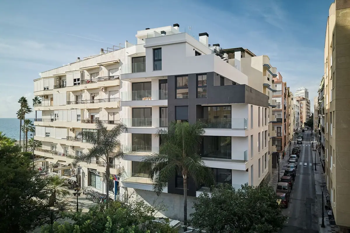 Top Floor Apartment for sale in Estepona — photo 1