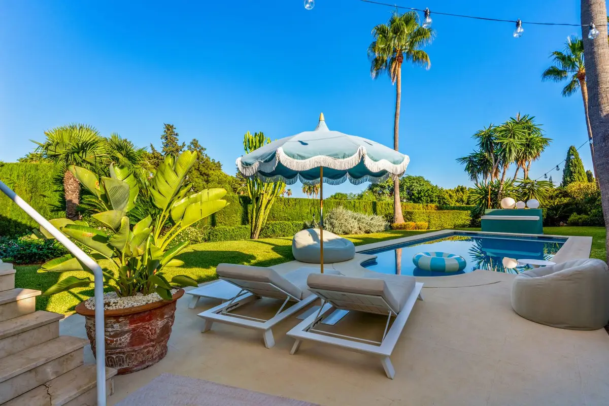 Detached Villa for sale in El Paraiso — photo 1