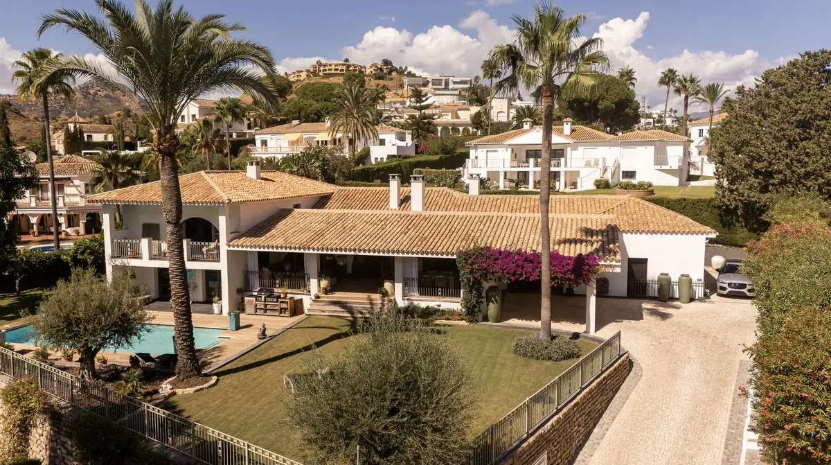 Detached Villa for sale in El Paraiso — photo 1