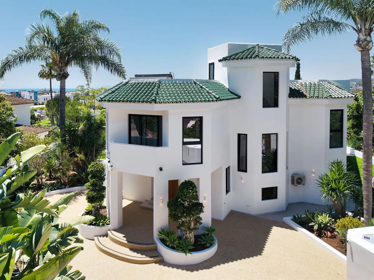 Detached Villa for sale in Bel Air — photo 1