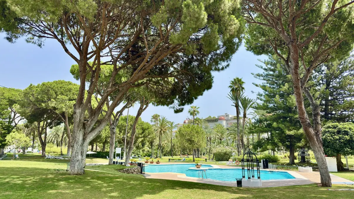 Penthouse for sale in Puerto Banús — photo 1