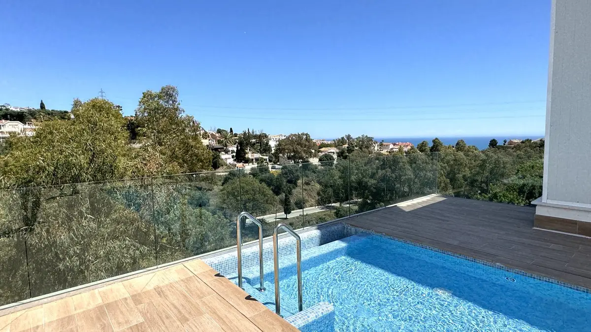 Ground Floor Apartment for sale in Fuengirola — photo 1