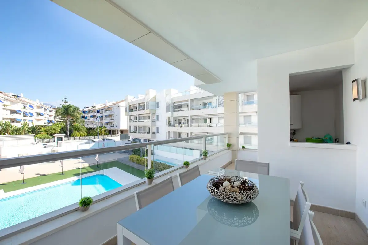 Middle Floor Apartment for sale in San Pedro de Alcántara — photo 1