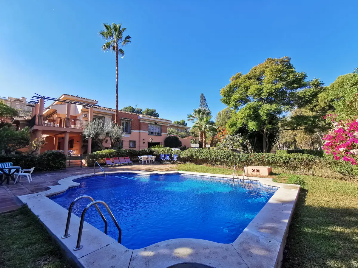 Detached Villa for sale in Torremolinos — photo 1