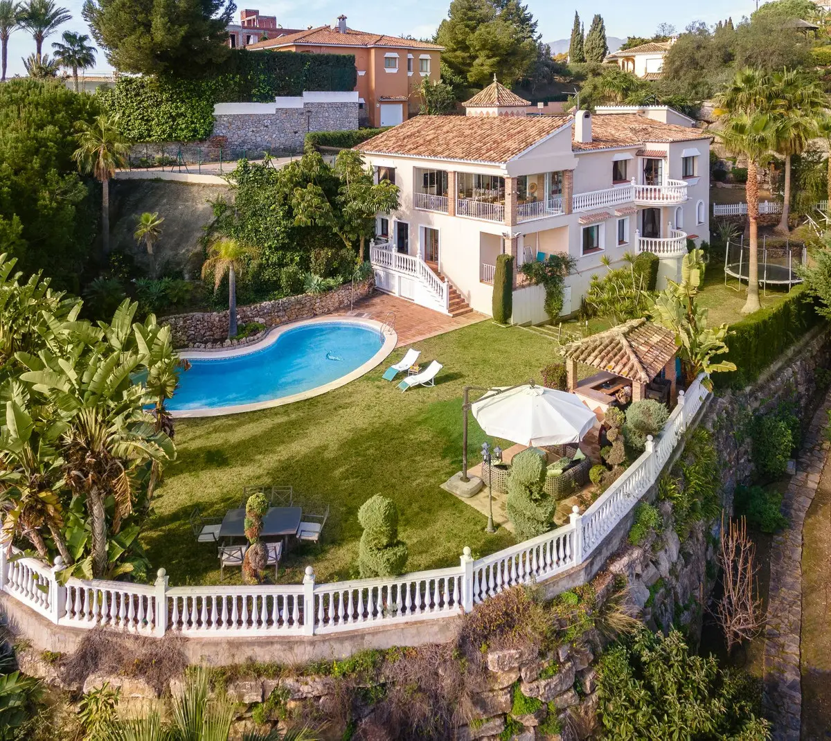 Detached Villa for sale in El Paraiso — photo 1