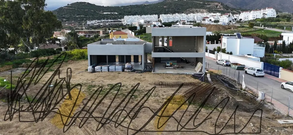 Residential Plot for sale in Estepona — photo 1