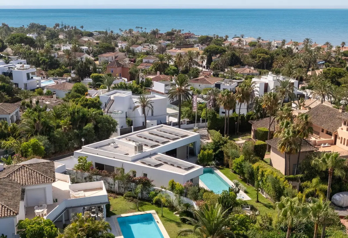Detached Villa for sale in Marbesa — photo 1