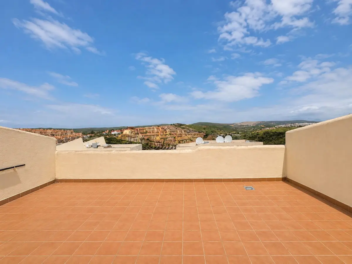 Penthouse Duplex for sale in La Duquesa — photo 1