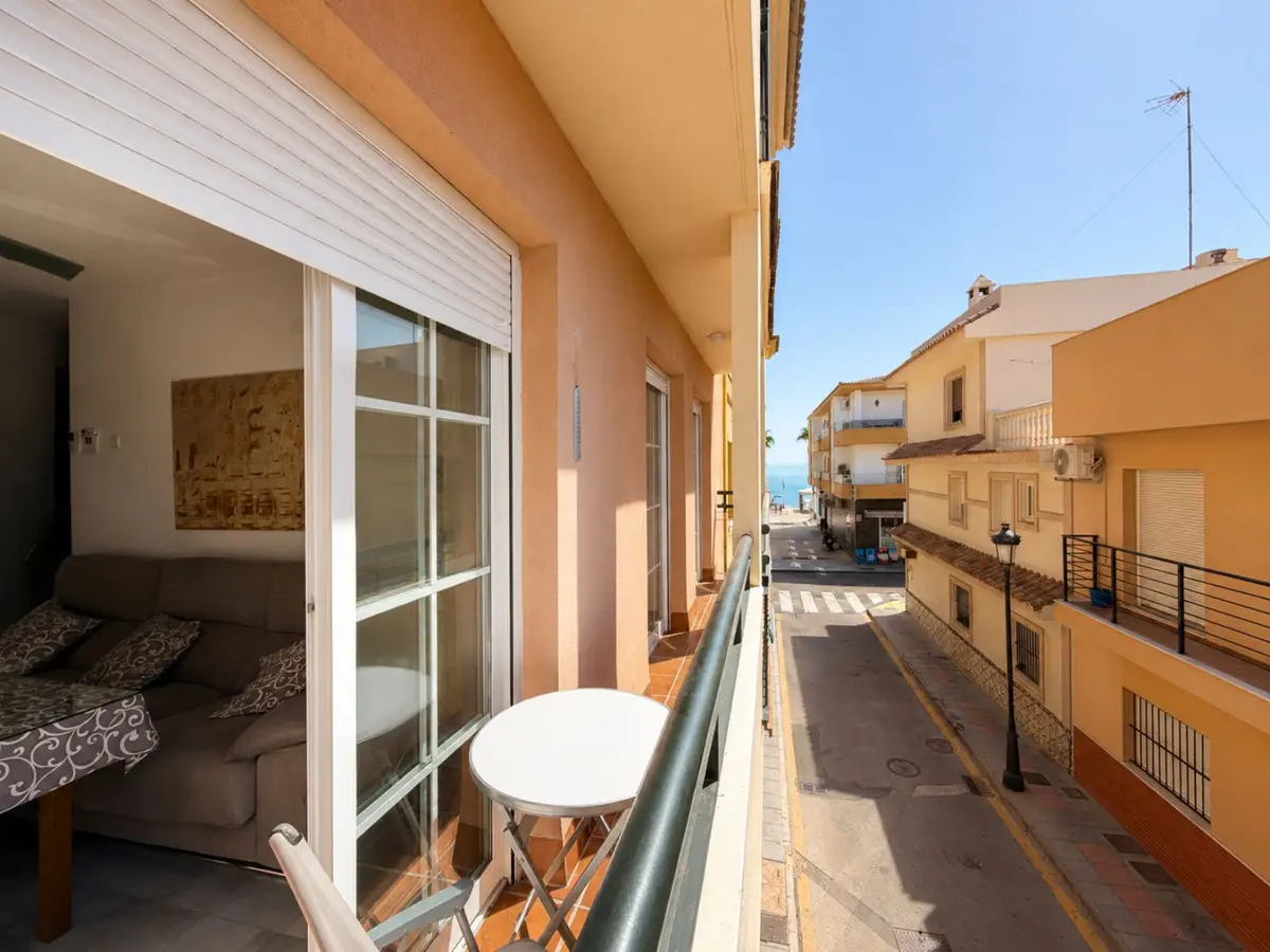 Middle Floor Apartment for sale in San Luis de Sabinillas — photo 1