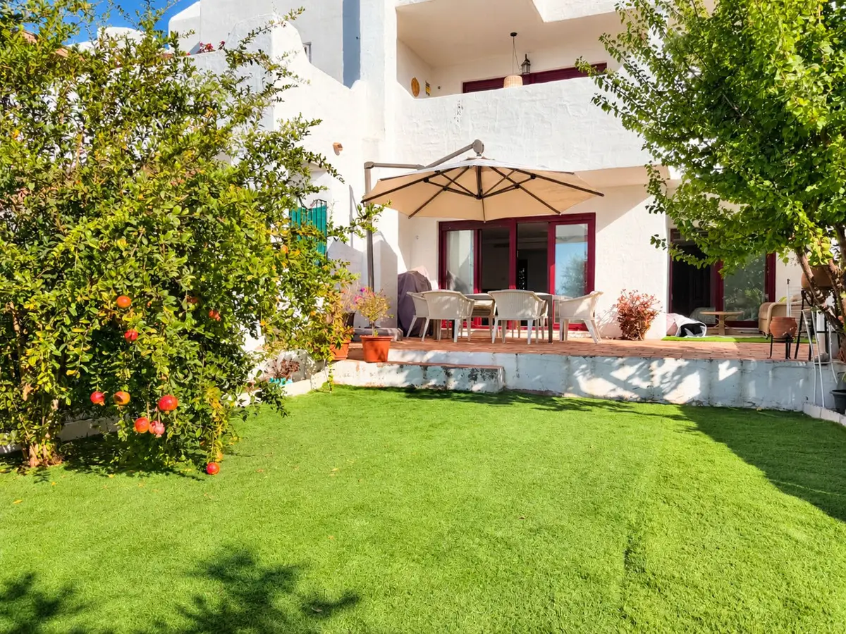 Ground Floor Apartment for sale in Casares — photo 1