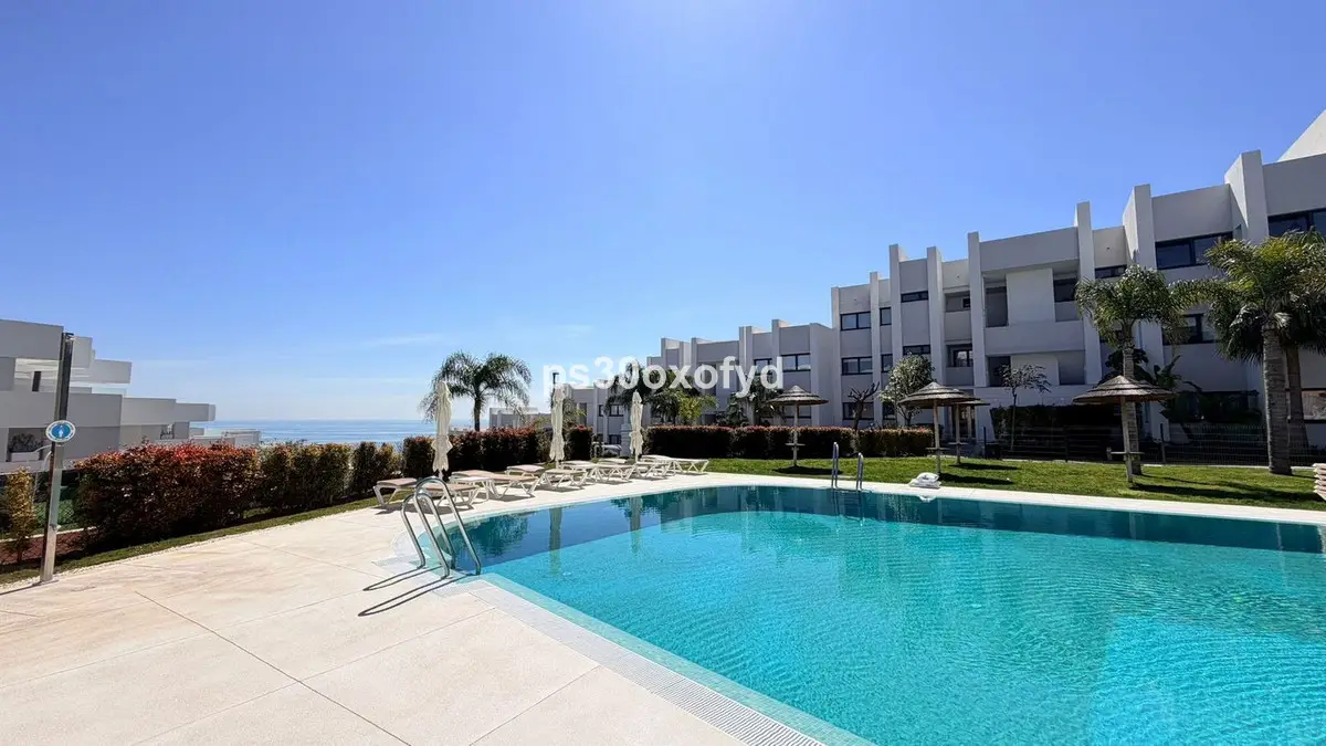 Ground Floor Apartment for sale in La Duquesa — photo 1