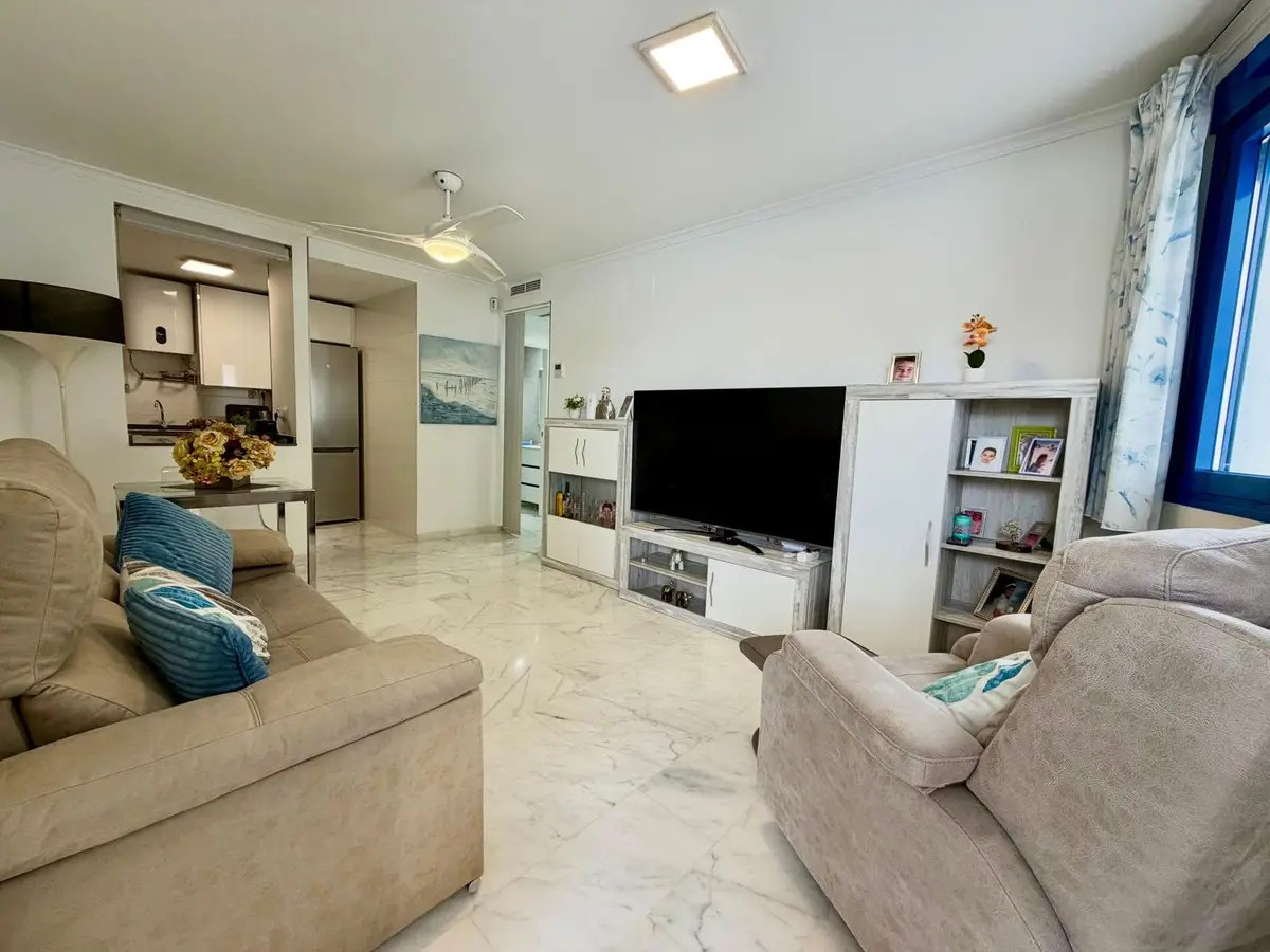 Middle Floor Apartment for sale in Los Boliches — photo 1