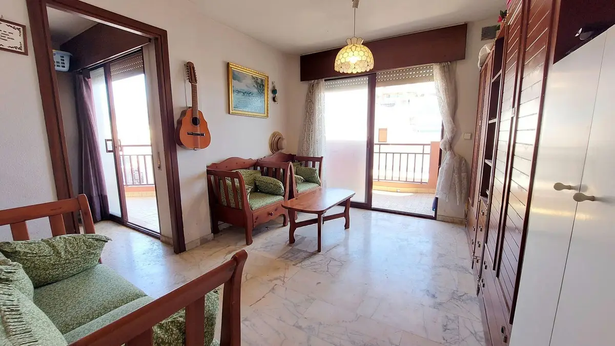 Middle Floor Apartment for sale in Fuengirola — photo 1