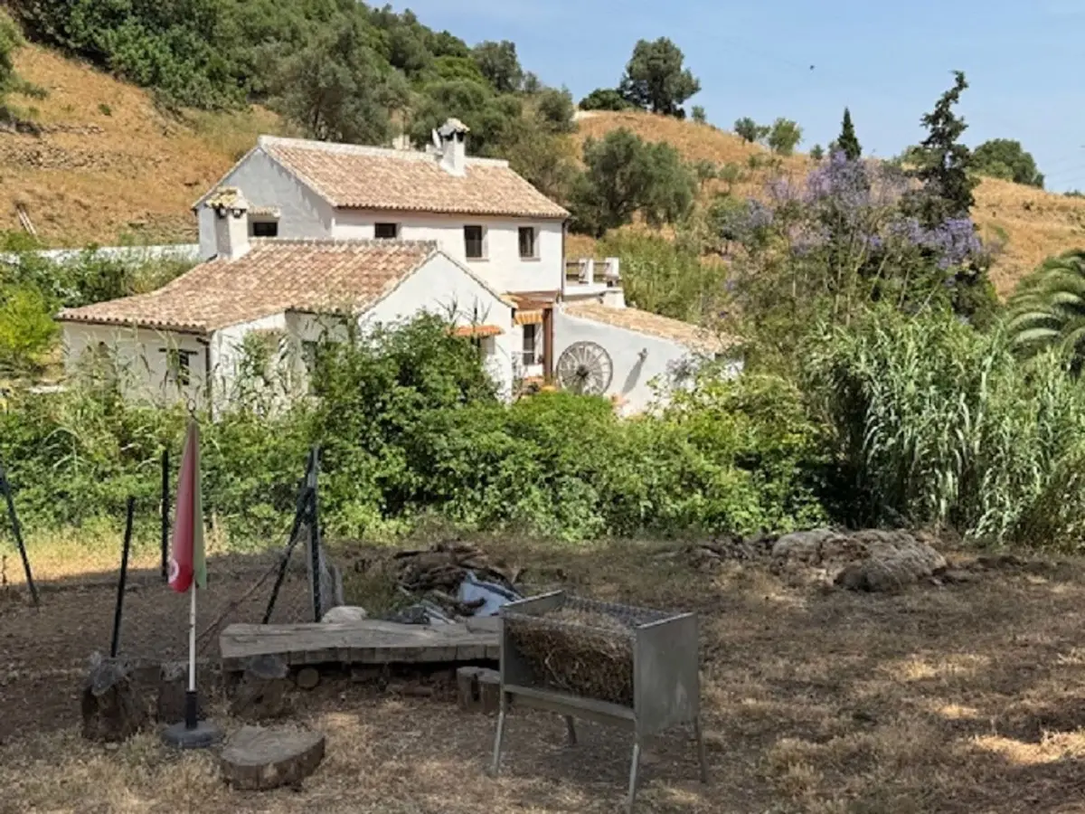 Finca - Cortijo for sale in Casares — photo 1