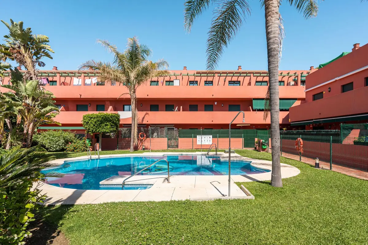 Middle Floor Apartment for sale in Casares Playa — photo 1