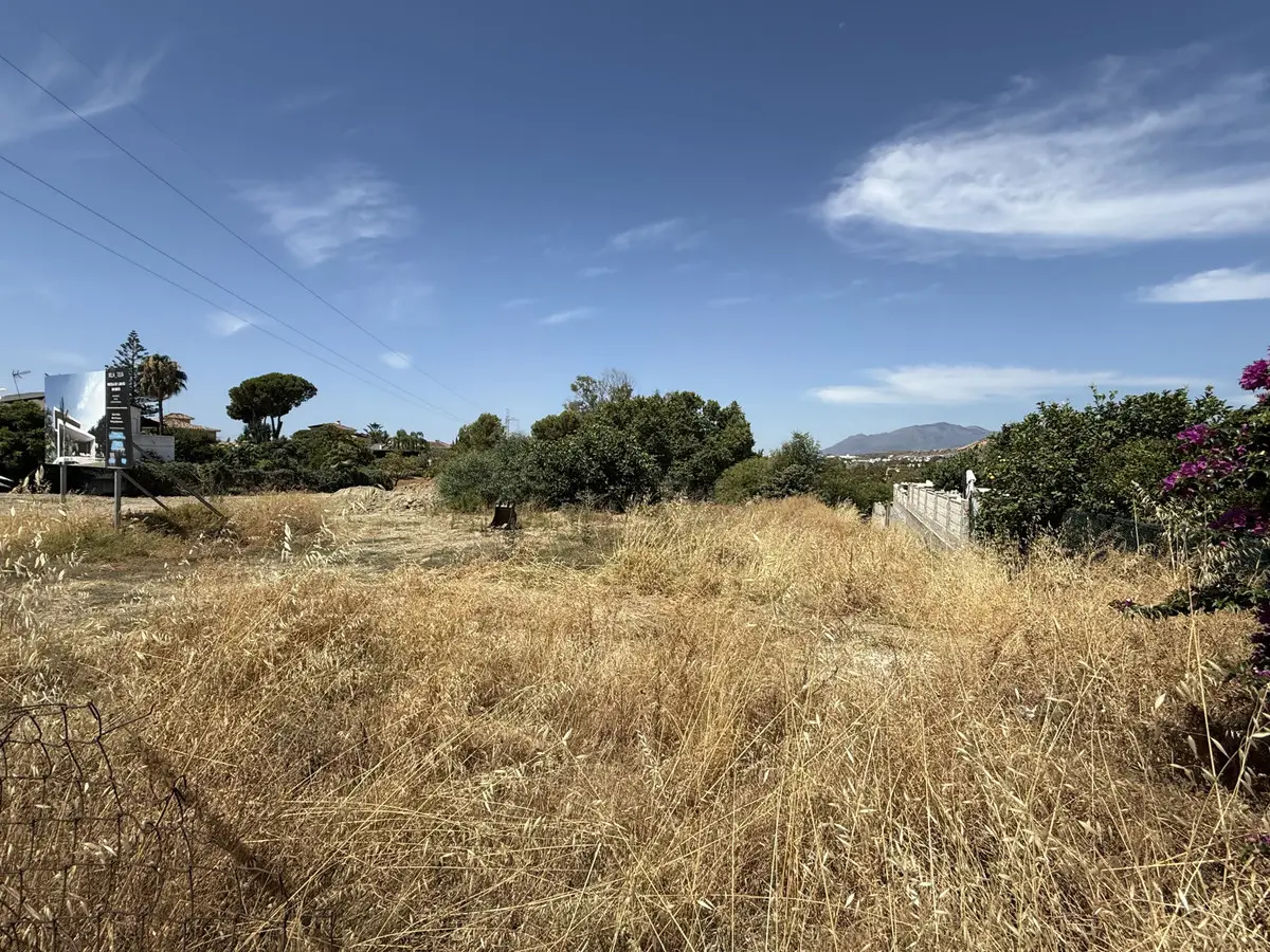 Residential Plot for sale in San Pedro de Alcántara — photo 1