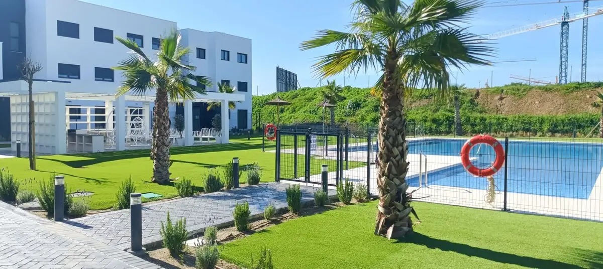 Ground Floor Apartment for sale in Estepona — photo 1