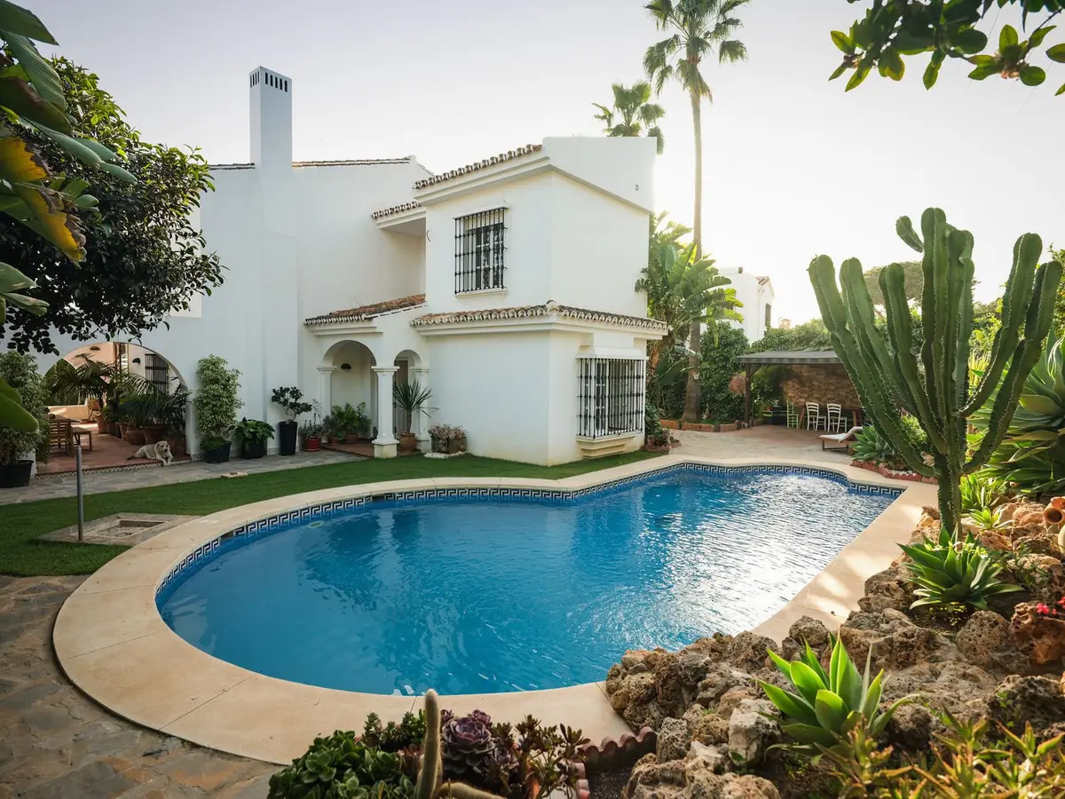 Detached Villa for sale in Málaga Este — photo 1