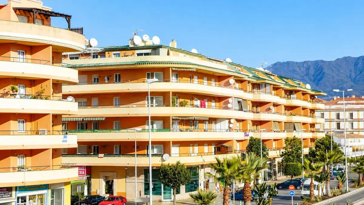 Middle Floor Apartment for sale in San Luis de Sabinillas — photo 1