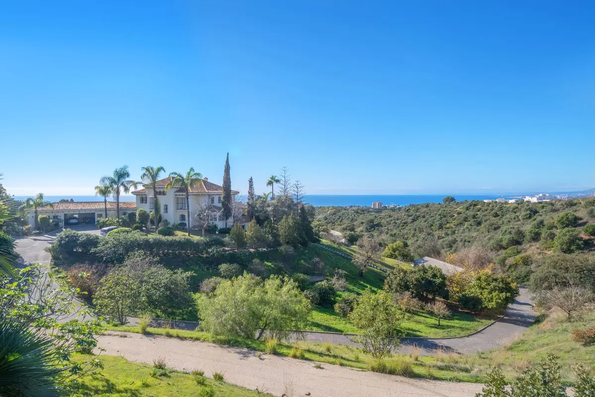 Detached Villa for sale in Altos de los Monteros — photo 1
