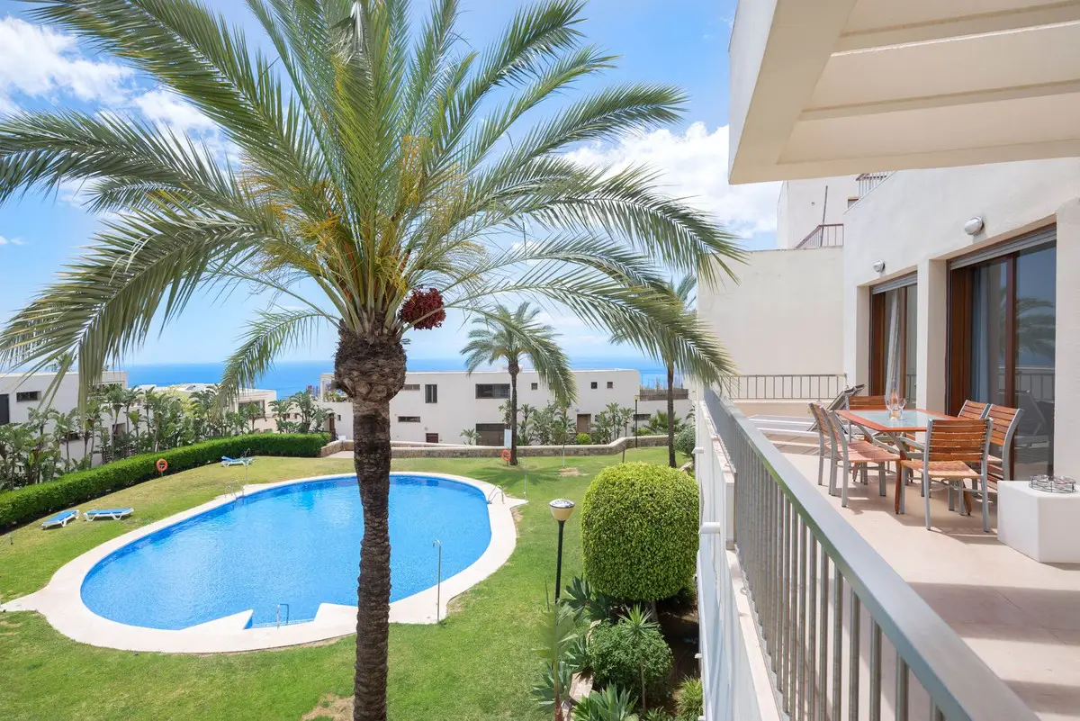Middle Floor Apartment for sale in Altos de los Monteros — photo 1