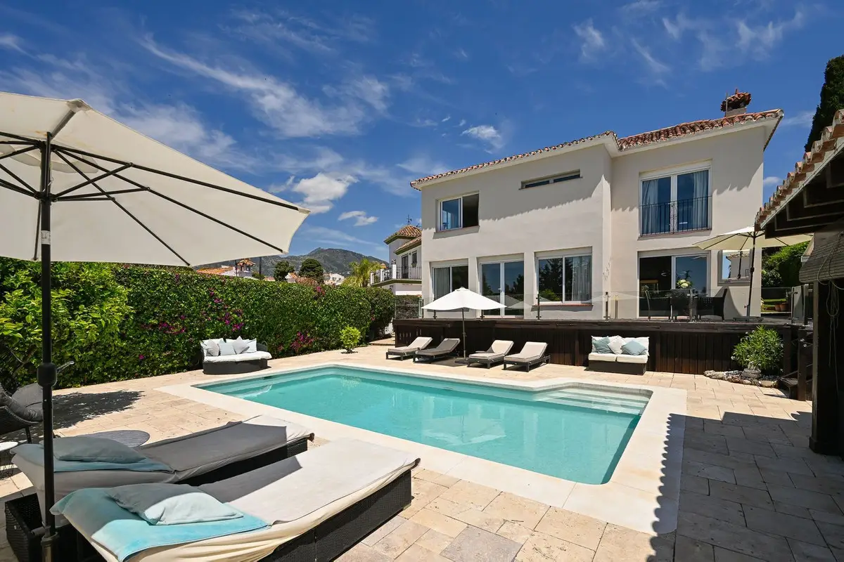 Detached Villa for sale in Río Real — photo 1