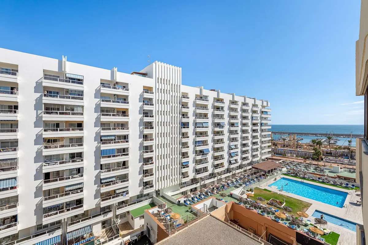 Top Floor Apartment for sale in Fuengirola — photo 1