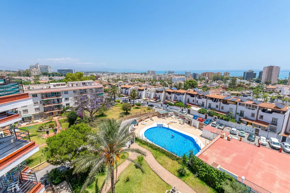 Penthouse Duplex for sale in Torremolinos — photo 1