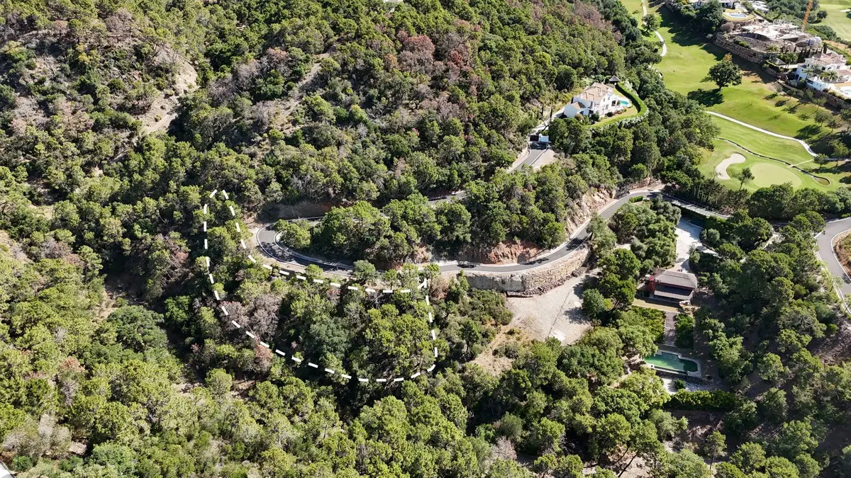 Residential Plot for sale in Benahavís — photo 1