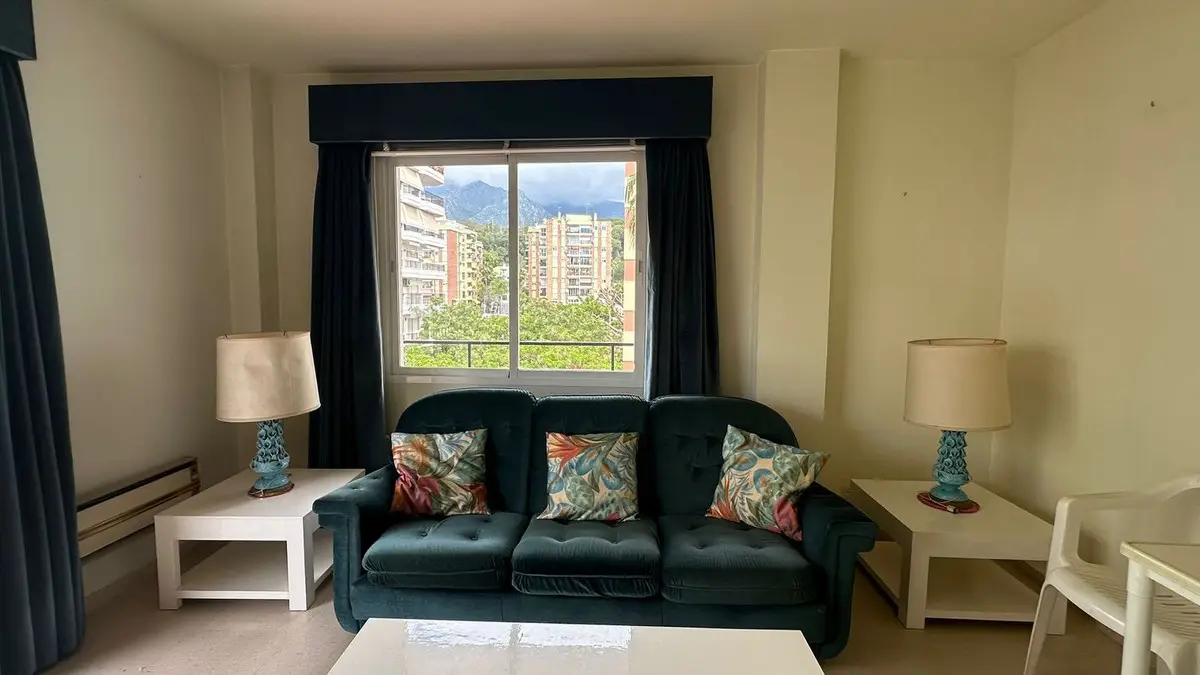 Middle Floor Apartment for sale in Marbella — photo 1