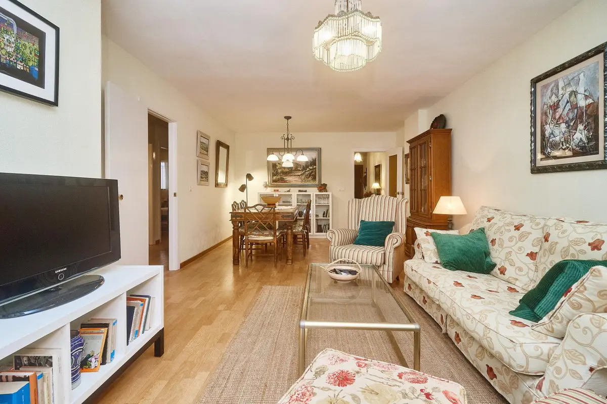 Middle Floor Apartment for sale in Fuengirola — photo 1