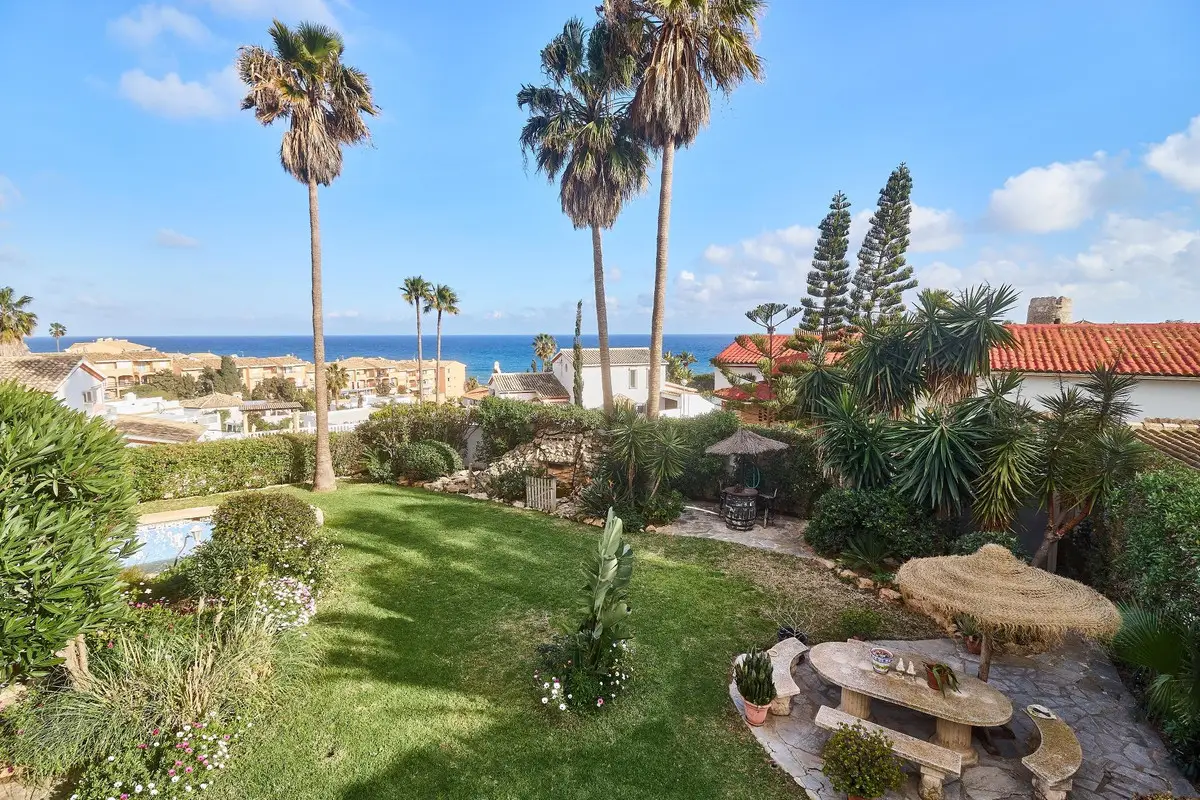 Detached Villa for sale in Mijas — photo 1