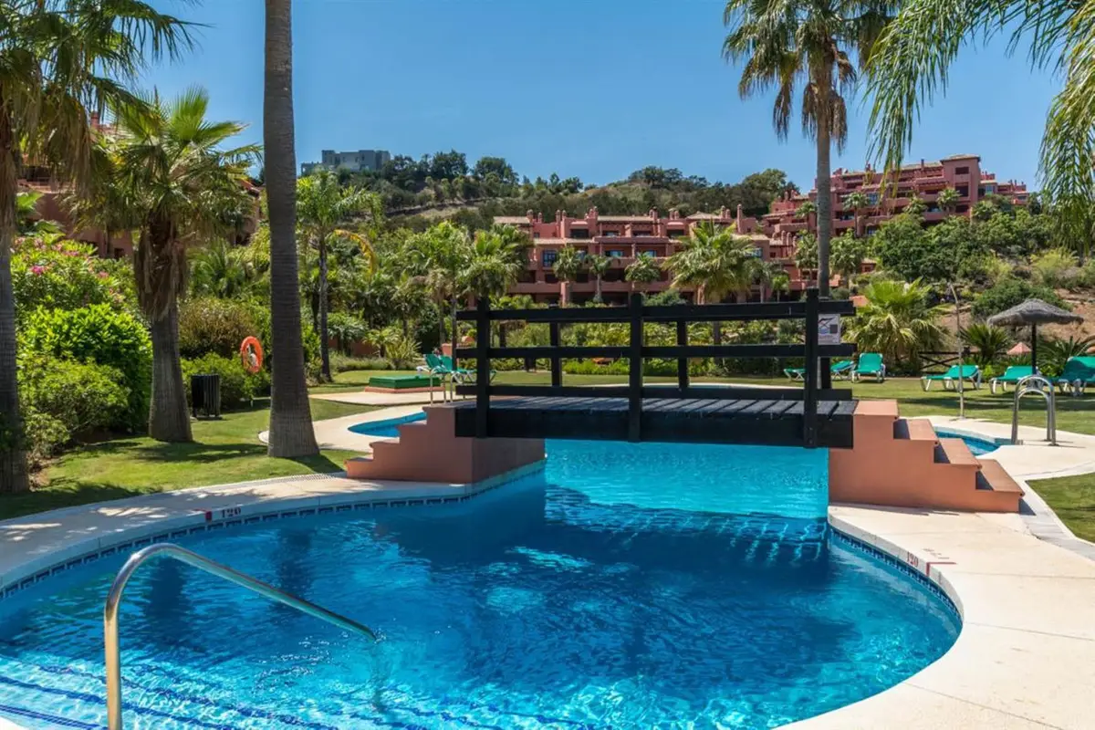 Ground Floor Apartment for sale in La Mairena — photo 1