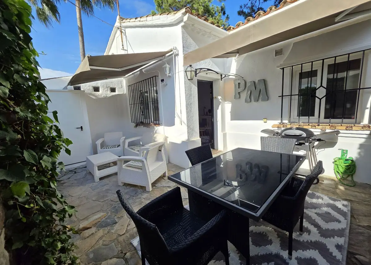 Townhouse for sale in Las Chapas — photo 1