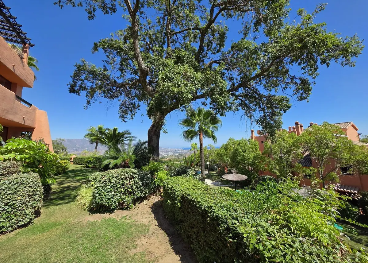 Ground Floor Apartment for sale in La Mairena — photo 1