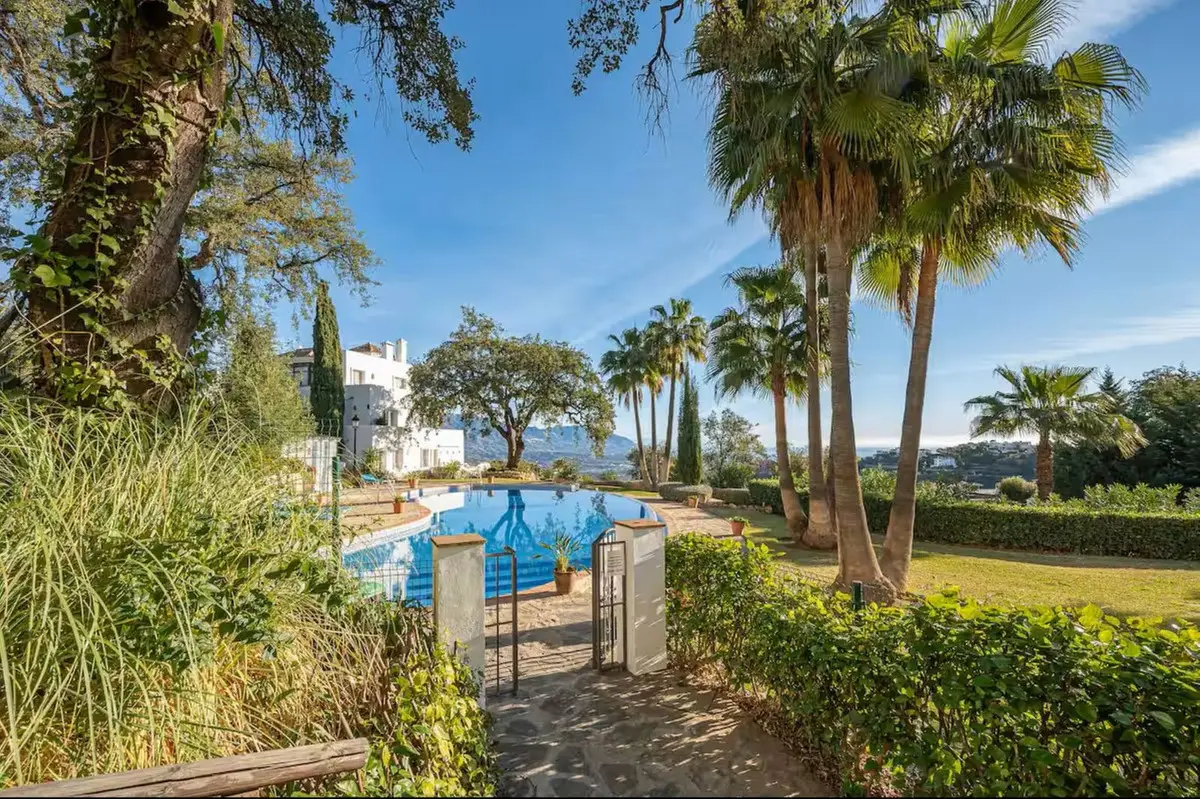 Ground Floor Apartment for sale in La Mairena — photo 1