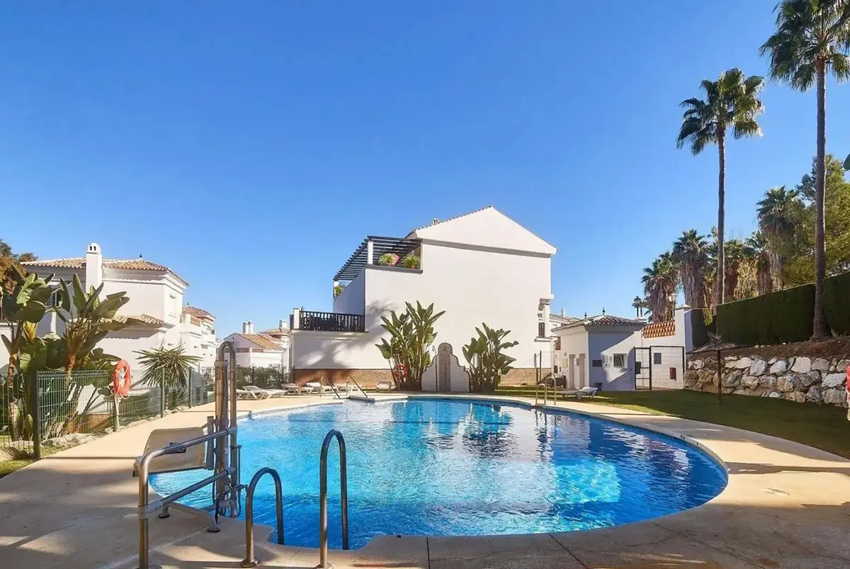 Townhouse for sale in Lauro Golf — photo 1