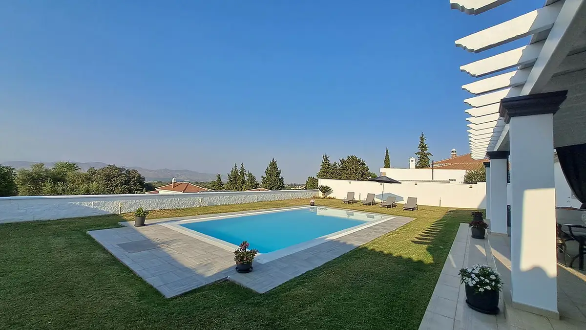 Detached Villa for sale in Alhaurín el Grande — photo 1