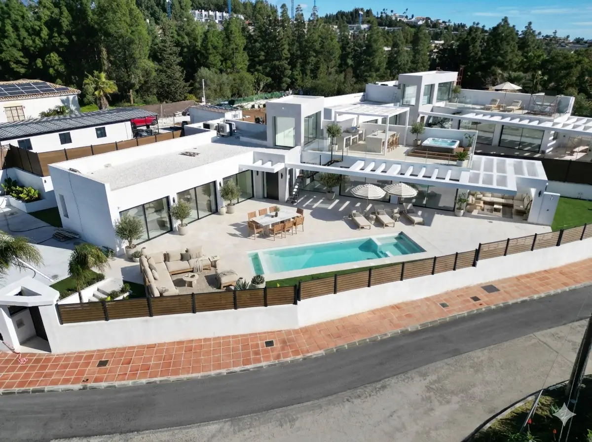 Detached Villa for sale in El Chaparral — photo 1