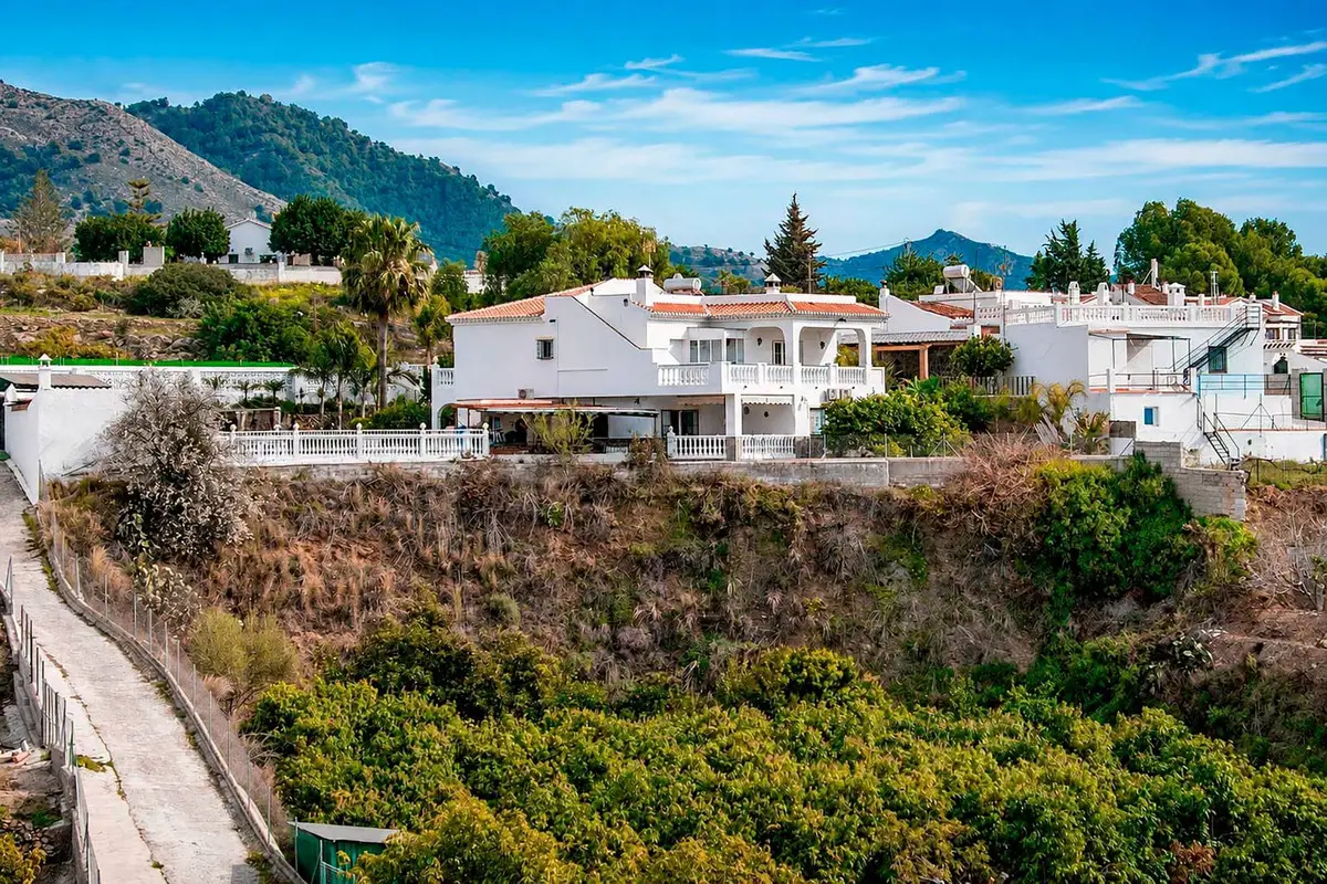 Detached Villa for sale in Nerja — photo 1