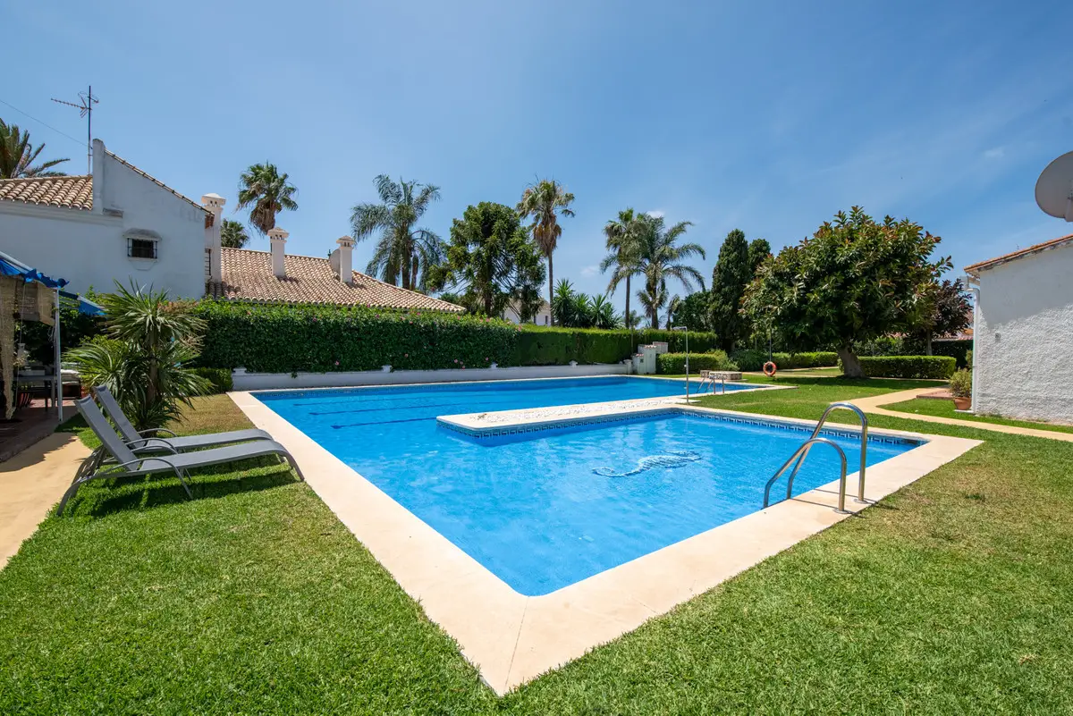 Semi-Detached House for sale in Cortijo Blanco — photo 1