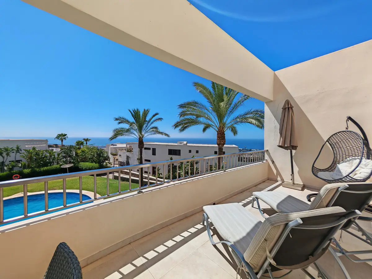 Middle Floor Apartment for sale in Altos de los Monteros — photo 1