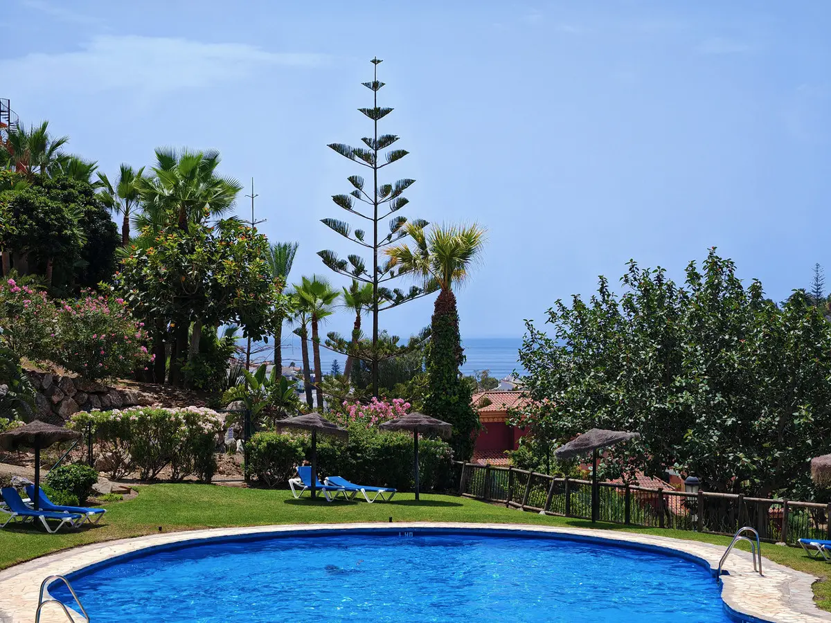 Middle Floor Apartment for sale in Reserva de Marbella — photo 1