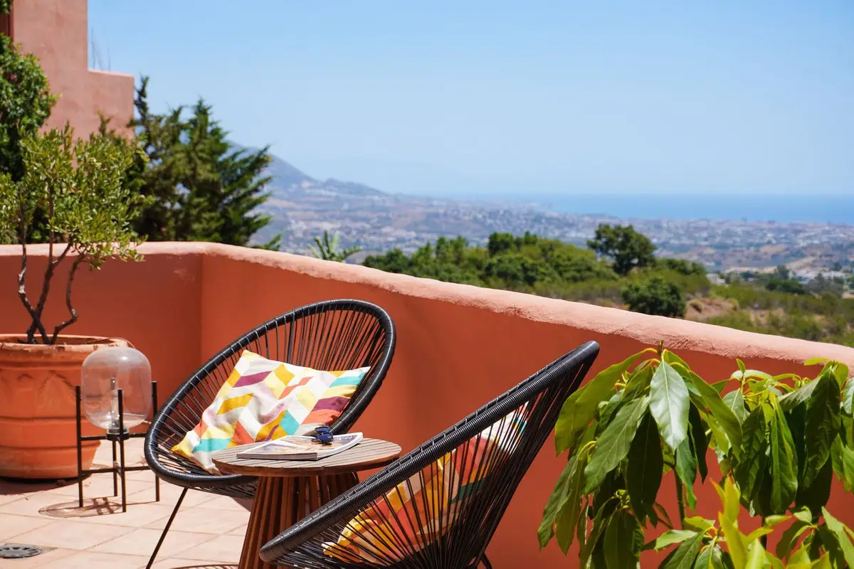 Middle Floor Apartment for sale in La Mairena — photo 1