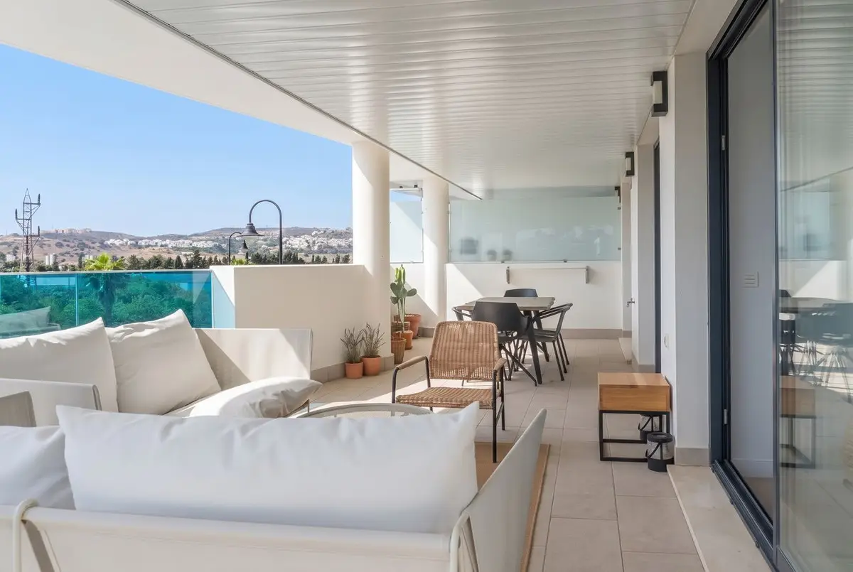 Middle Floor Apartment for sale in Las Lagunas — photo 1